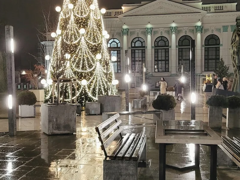 Сквер Михая Еминеску