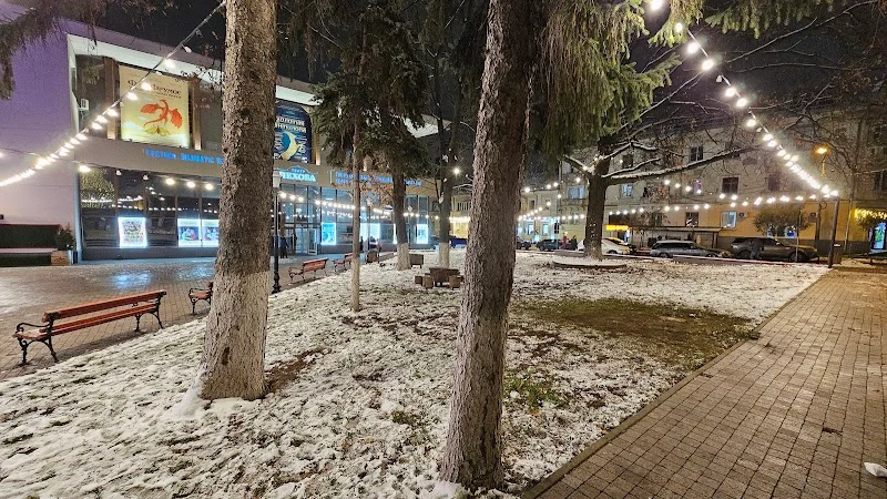 Сквер Театра Чехова