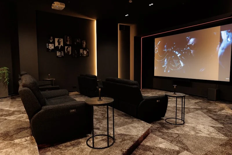 Private Cinema Toro