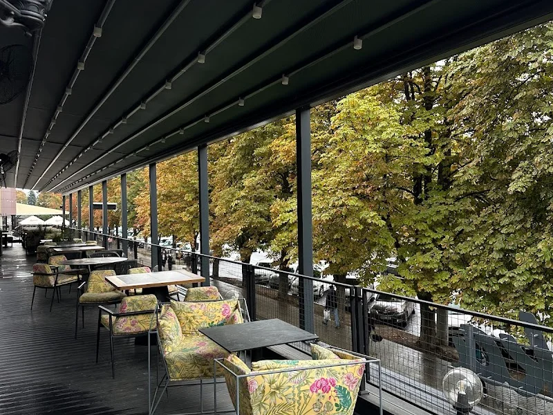 Ika restaurant & terasă (Rișcani)