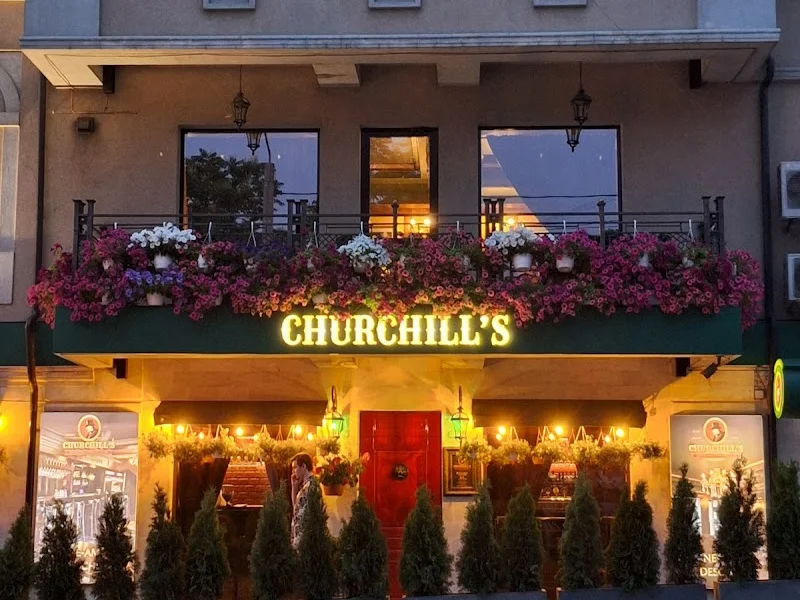 Churchill's Whisky Bar — Кишинёв — фото 1