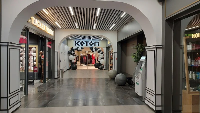 OASIS MALL — Кишинёв — фото 1