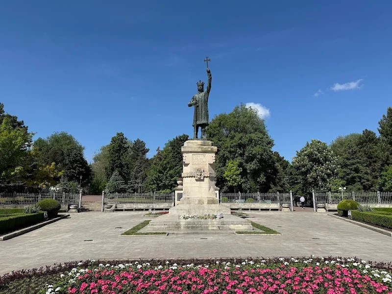 Памятник Штефану Великому — Кишинёв — фото 1