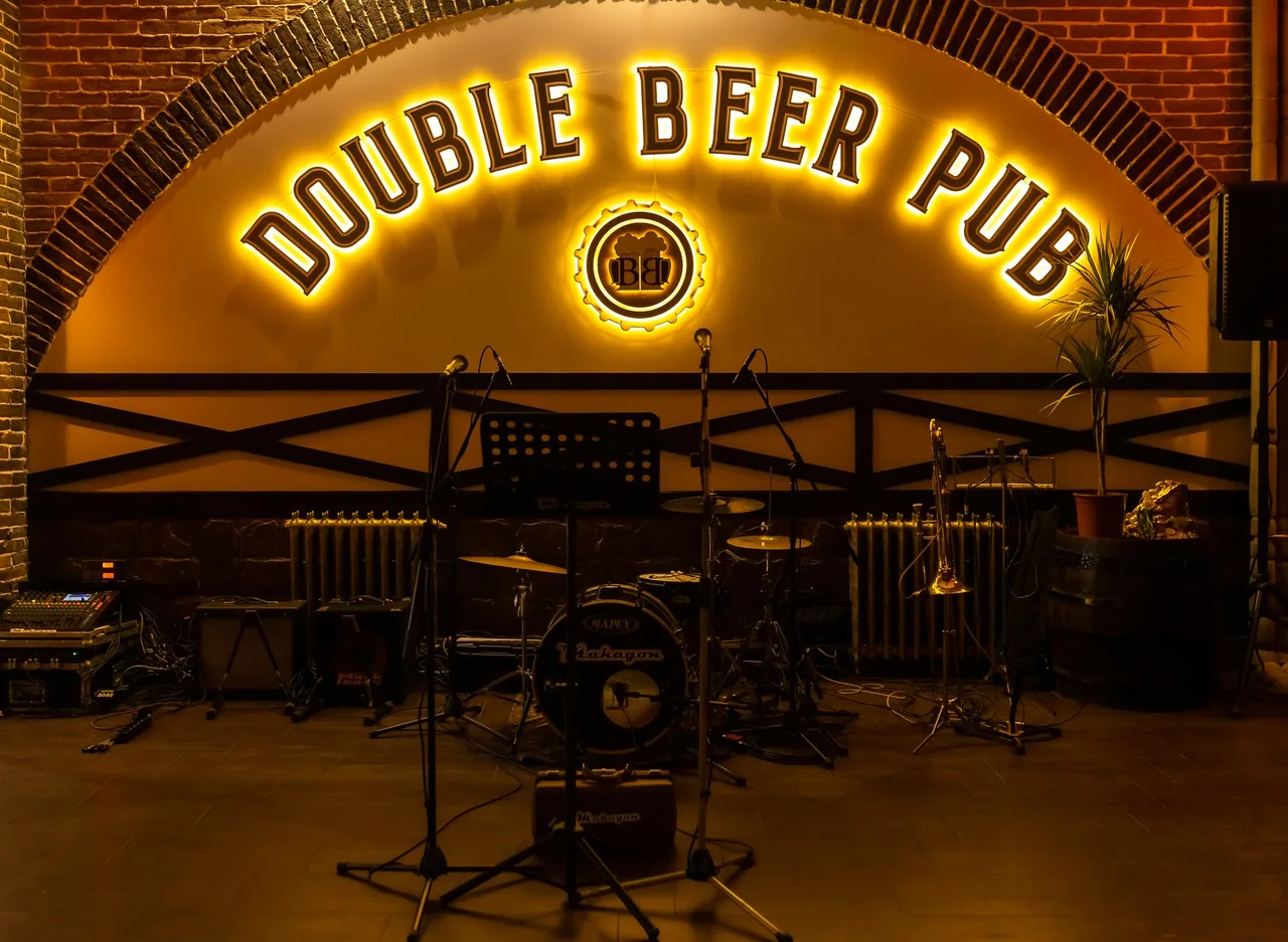 Double Beer PUB