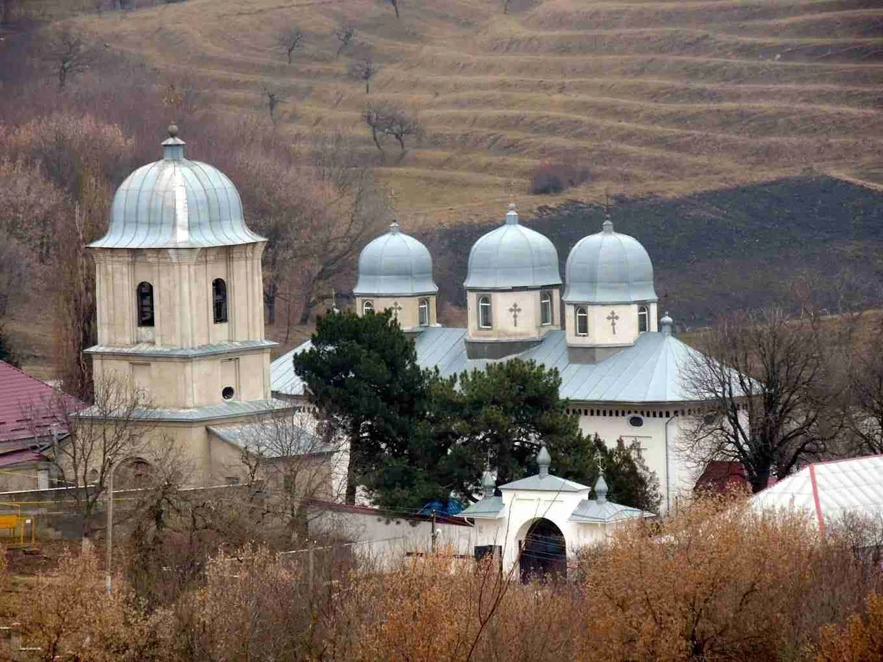 Монастырь Добруша