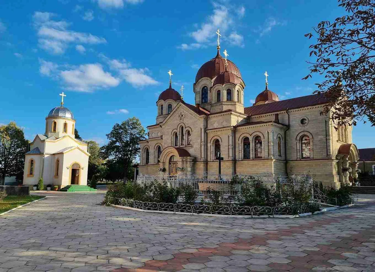 Монастырь Ноул Нямц