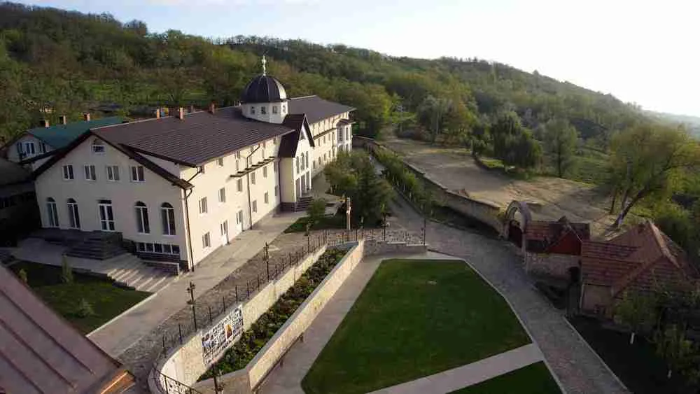 Монастырь Вэрзэрешть