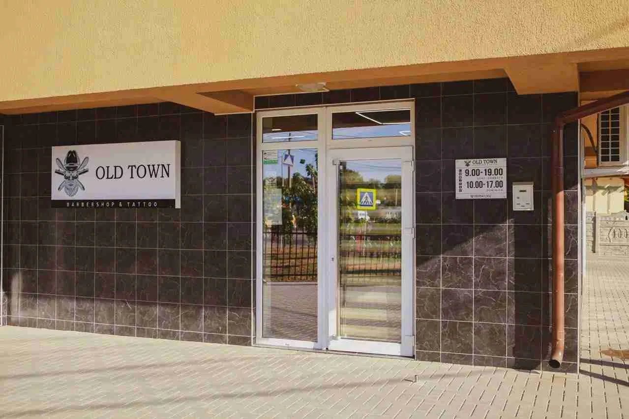 OLD TOWN Barbershop & Tattoo